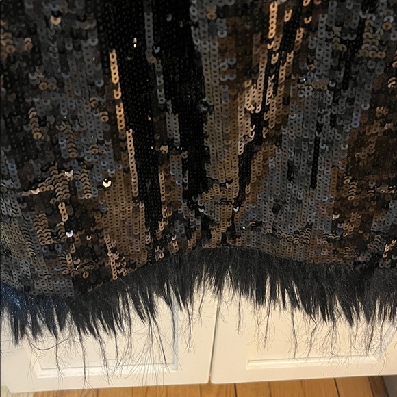 Bardot laurel faux fur trim sequin dress - new with tags - Picture 5 of 7